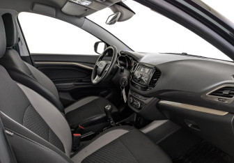 Подержанный автомобиль LADA (ВАЗ) Vesta Sedan 2020 года (13 фото)