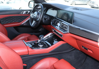 Подержанный автомобиль BMW X6 M 2021 года (9 фото)