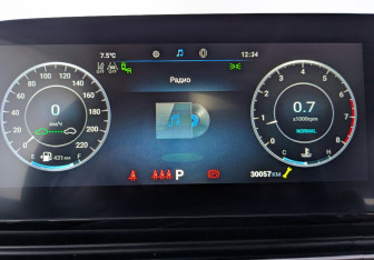 Подержанный автомобиль Omoda C5 2023 года (13 фото)