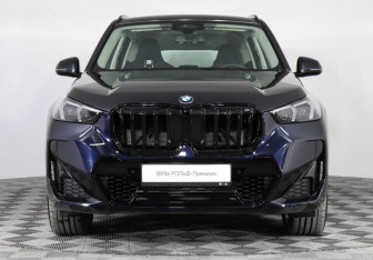 Новый BMW X1 2025 (3 фото)