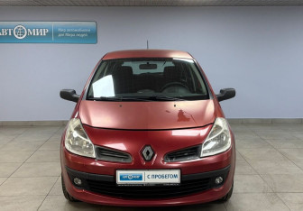 Подержанный автомобиль Renault Clio Hatchback 2008 года (2 фото)