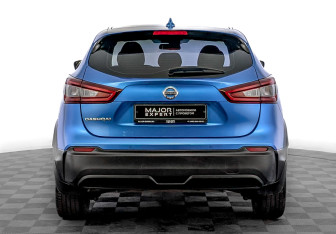 Подержанный автомобиль Nissan Qashqai 2021 года (6 фото)