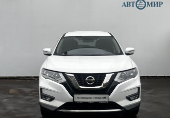 Подержанный автомобиль Nissan X-Trail 2019 года (2 фото)