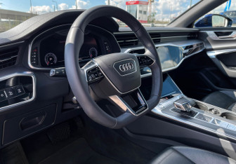 Подержанный автомобиль Audi A7 2019 года (13 фото)