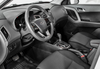 Подержанный автомобиль Hyundai Creta 2016 года (13 фото)