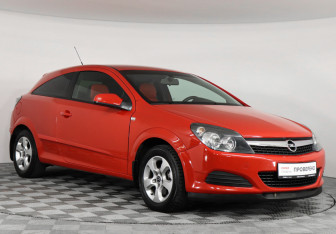 Подержанный автомобиль Opel Astra Hatchback 2007 года (3 фото)