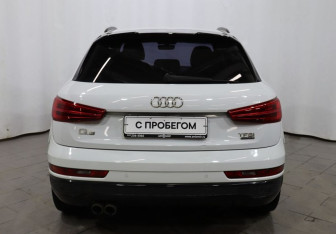 Подержанный автомобиль Audi Q3 2017 года (5 фото)
