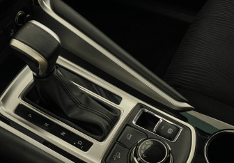 Подержанный автомобиль Mitsubishi Pajero Sport 2019 года (15 фото)