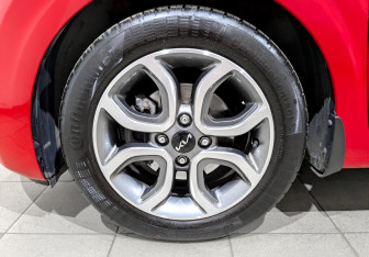 Подержанный автомобиль Kia Picanto 2022 года (18 фото)