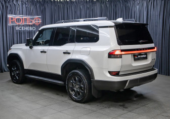 Подержанный автомобиль Lexus GX 2024 года (7 фото)