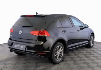 Подержанный автомобиль Volkswagen Golf Hatchback 2016 года (5 фото)