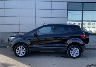Подержанный автомобиль Ford EcoSport 2014 года (8 фото)