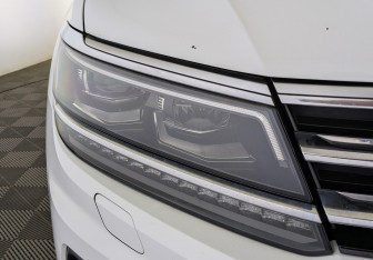 Подержанный автомобиль Volkswagen Tiguan 2018 года (11 фото)