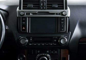 Подержанный автомобиль Toyota Land Cruiser Prado 2014 года (14 фото)