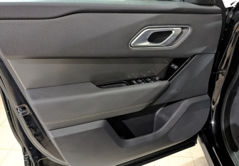 Подержанный автомобиль Land Rover Range Rover Velar 2020 года (19 фото)