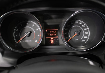 Подержанный автомобиль Citroen C4 Aircross 2012 года (12 фото)