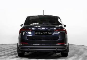 Подержанный автомобиль Skoda Rapid Liftback 2022 года (6 фото)