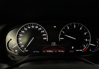 Подержанный автомобиль BMW X4 2019 года (28 фото)