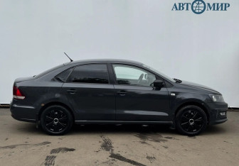 Подержанный автомобиль Volkswagen Polo Sedan 2015 года (4 фото)
