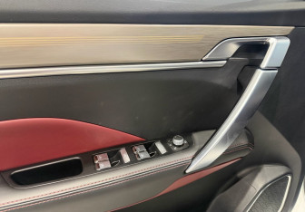 Подержанный автомобиль Geely Coolray 2023 года (21 фото)