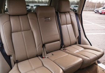 Подержанный автомобиль Land Rover Range Rover 2013 года (18 фото)