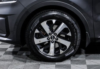 Подержанный автомобиль Kia Sorento 2020 года (15 фото)
