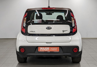 Подержанный автомобиль Kia Soul 2019 года (6 фото)