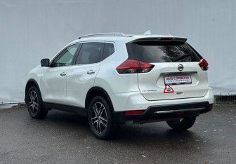 Подержанный автомобиль Nissan X-Trail 2019 года (7 фото)