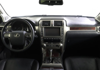 Подержанный автомобиль Lexus GX 2016 года (14 фото)