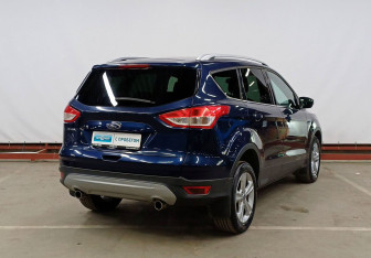Подержанный автомобиль Ford Kuga 2013 года (5 фото)