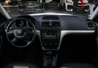Подержанный автомобиль Skoda Yeti 2010 года (9 фото)