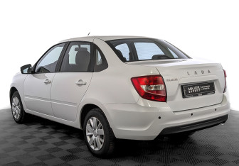 Подержанный автомобиль LADA (ВАЗ) Granta Sedan 2023 года (7 фото)