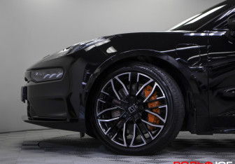 Подержанный автомобиль Zeekr 001 2023 года (28 фото)