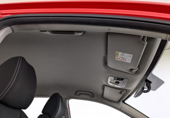 Подержанный автомобиль Geely Coolray 2023 года (23 фото)