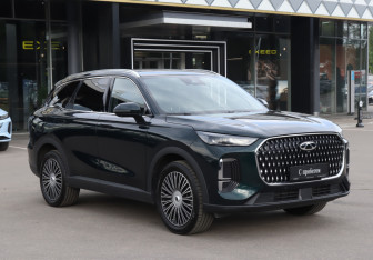 Подержанный автомобиль Chery Tiggo 9 2024 года (3 фото)