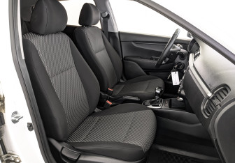 Подержанный автомобиль Kia Rio Hatchback 2019 года (24 фото)