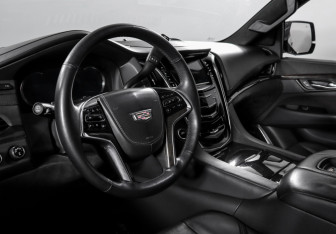 Подержанный автомобиль Cadillac Escalade Suv 2020 года (14 фото)