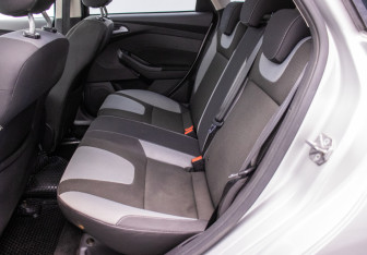Подержанный автомобиль Ford Focus Hatchback 2012 года (11 фото)