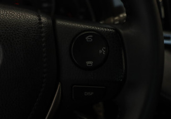 Подержанный автомобиль Toyota RAV4 2012 года (14 фото)