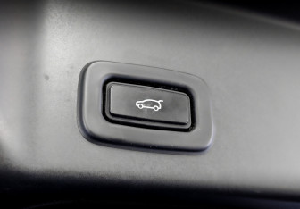 Подержанный автомобиль Land Rover Range Rover Evoque 2020 года (26 фото)