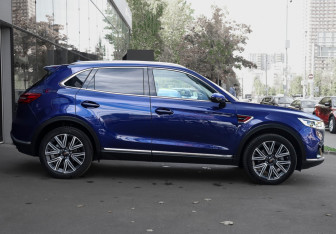 Подержанный автомобиль Hongqi HS5 2023 года (4 фото)