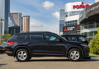 Подержанный автомобиль Skoda Kodiaq 2021 года (3 фото)