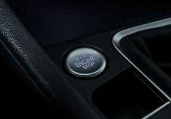 Подержанный автомобиль Volkswagen Jetta Sedan 2020 года (13 фото)