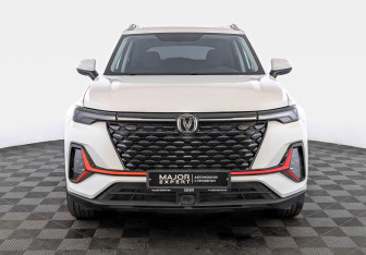 Подержанный автомобиль Changan CS35PLUS 2024 года (2 фото)