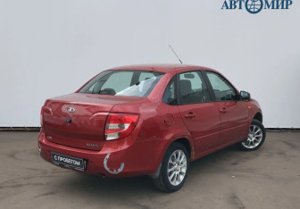 Подержанный автомобиль LADA (ВАЗ) Granta Sedan 2013 года (8 фото)