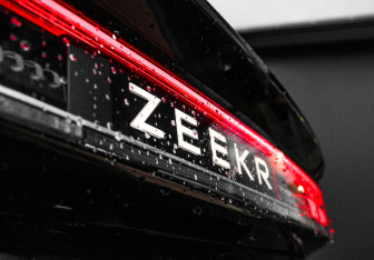 Подержанный автомобиль Zeekr 001 2024 года (37 фото)