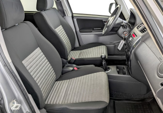 Подержанный автомобиль Suzuki SX4 Hatchback 2013 года (23 фото)