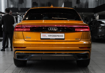 Подержанный автомобиль Audi Q8 2019 года (5 фото)