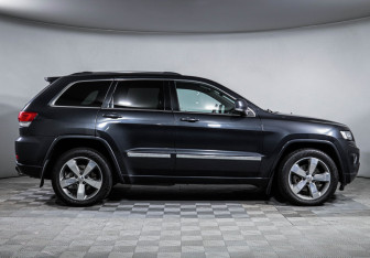 Подержанный автомобиль Jeep Grand Cherokee 2013 года (4 фото)