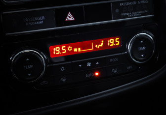 Подержанный автомобиль Mitsubishi Outlander 2018 года (18 фото)